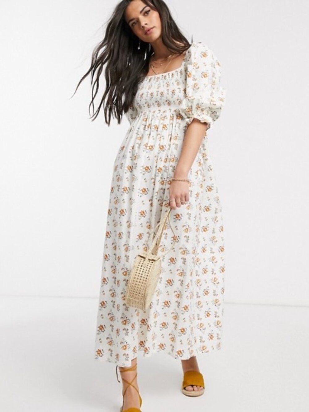 ASOS DESIGN shirred maxi dress in ditsy - Size 6